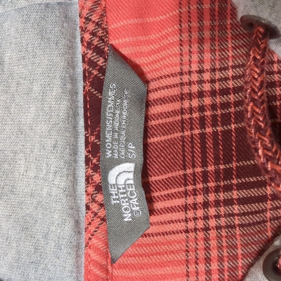 North Face Red Flannel Jacket Gray Sleeves Button Up Women’s S Small Hood - Picture 5 of 8